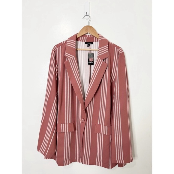 torrid Jackets & Blazers - Boyfriend Stripe Blazer in Pink Size 4X